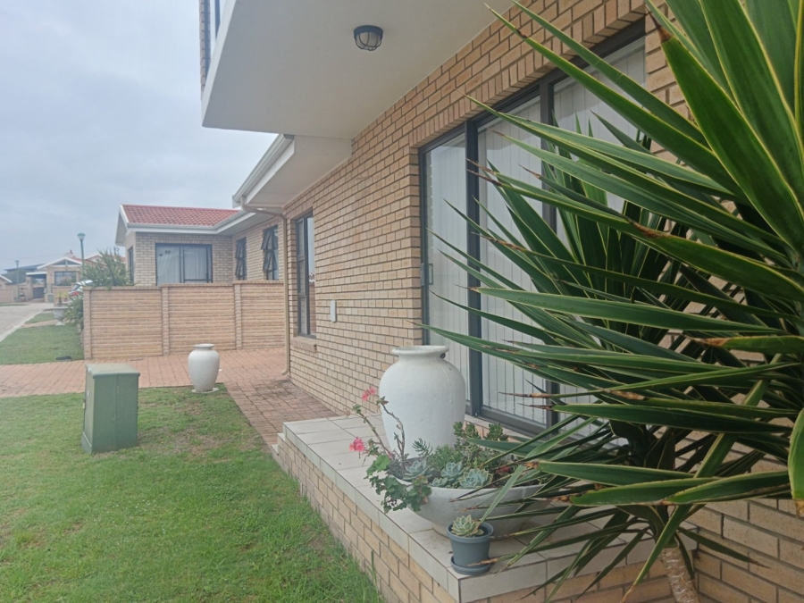 2 Bedroom Property for Sale in Tergniet Western Cape